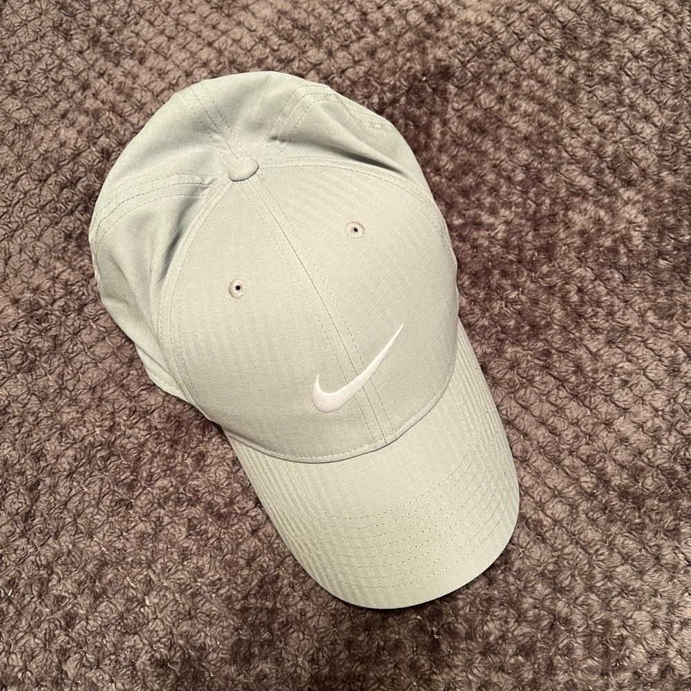 Womens nike hat